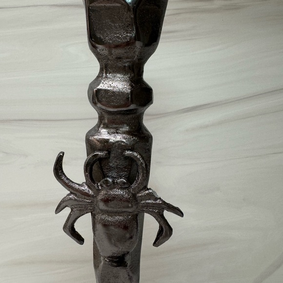 LARGE 15" TALL SILVER BLACK METAL SPIDER CANDLESTICK CANDLE HOLDER DECOR NWT - Picture 6 of 13